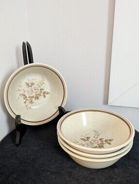 Royal Doulton Lambethware Vintage 1978 Ravel 4 Beige Floral Bowls